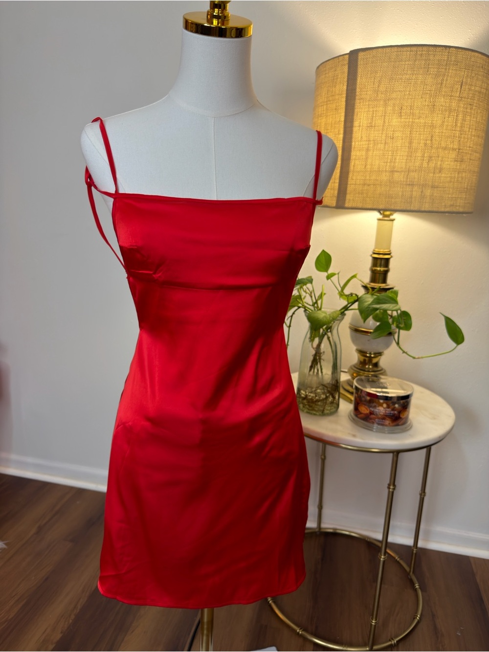 Edikted Women’s Red Satin Tie-Strap Backless Mini Dress Size S NWT - Picture 2 of 11